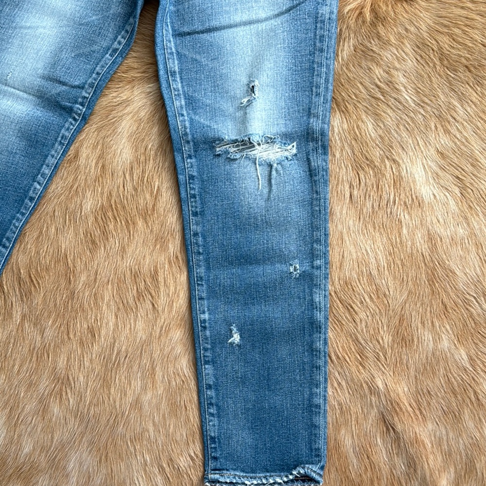 Moussy Distressed Blue Jeans for Women - Picture 5 of 7
